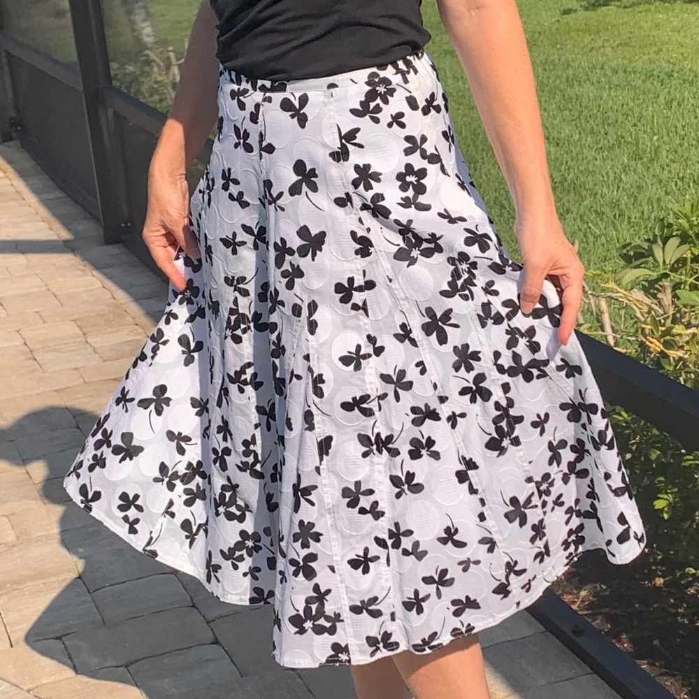 Chico’s full circle skirt, lined spring